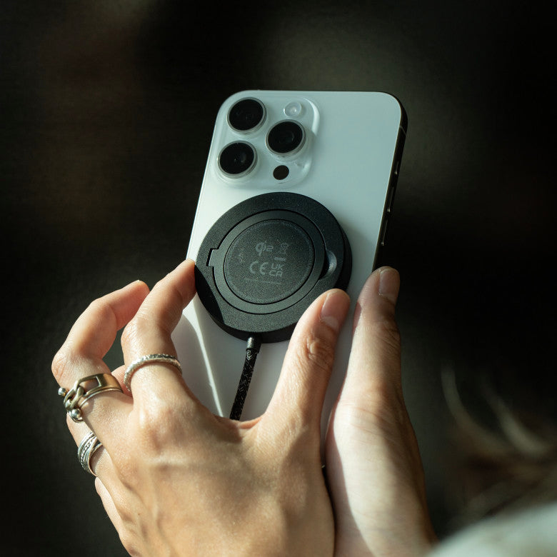 Native Union Black Snapstand Qi2 Wireless Charger