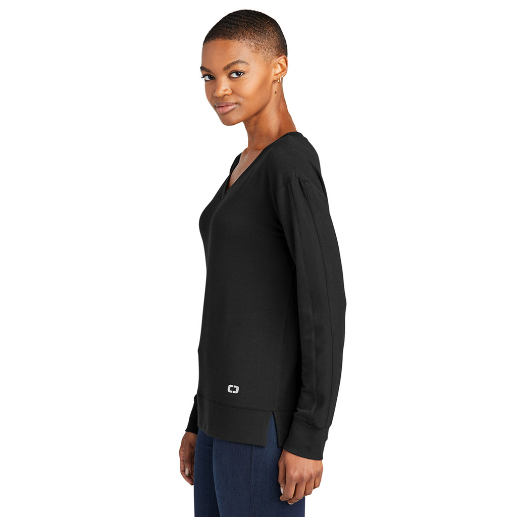 OGIO Women's Blacktop Luuma Flex Long Sleeve V-Neck